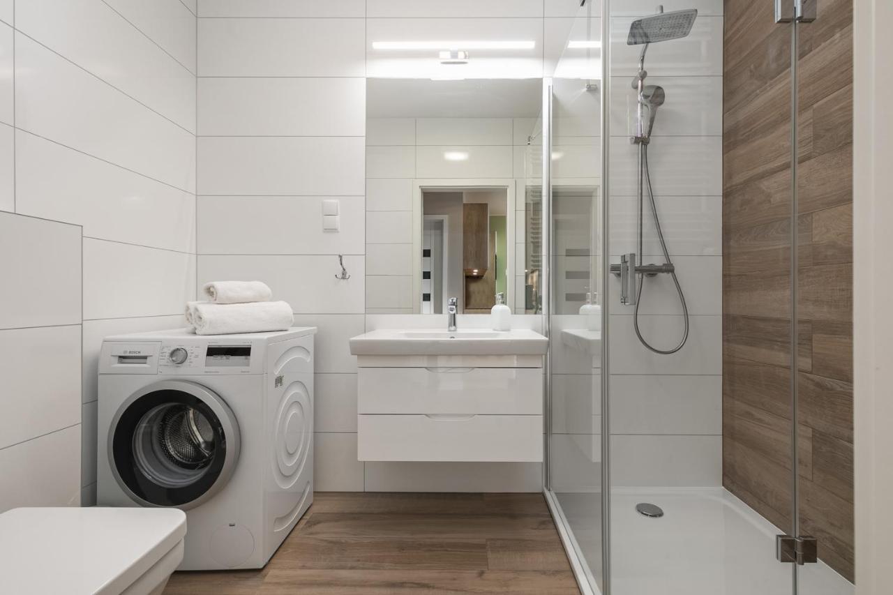 Luxurious Apartment Nadmorskie Tarasy Kolobrzeg By Renters Prestige 외부 사진